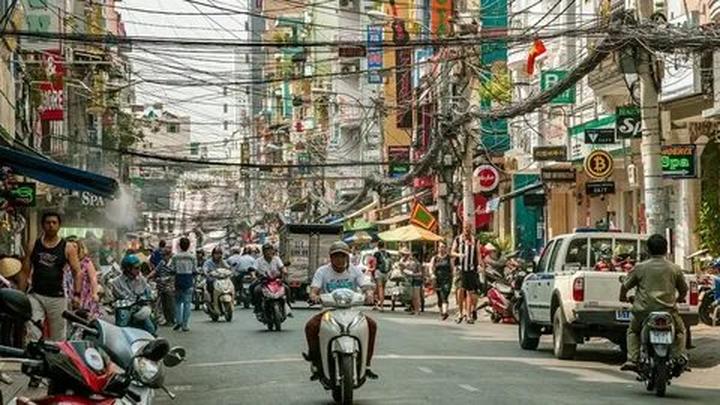 Chuyên gia Hotspot Matrix phân tích: Chàng trai nghèo 23 tuổi cưới và marketing video